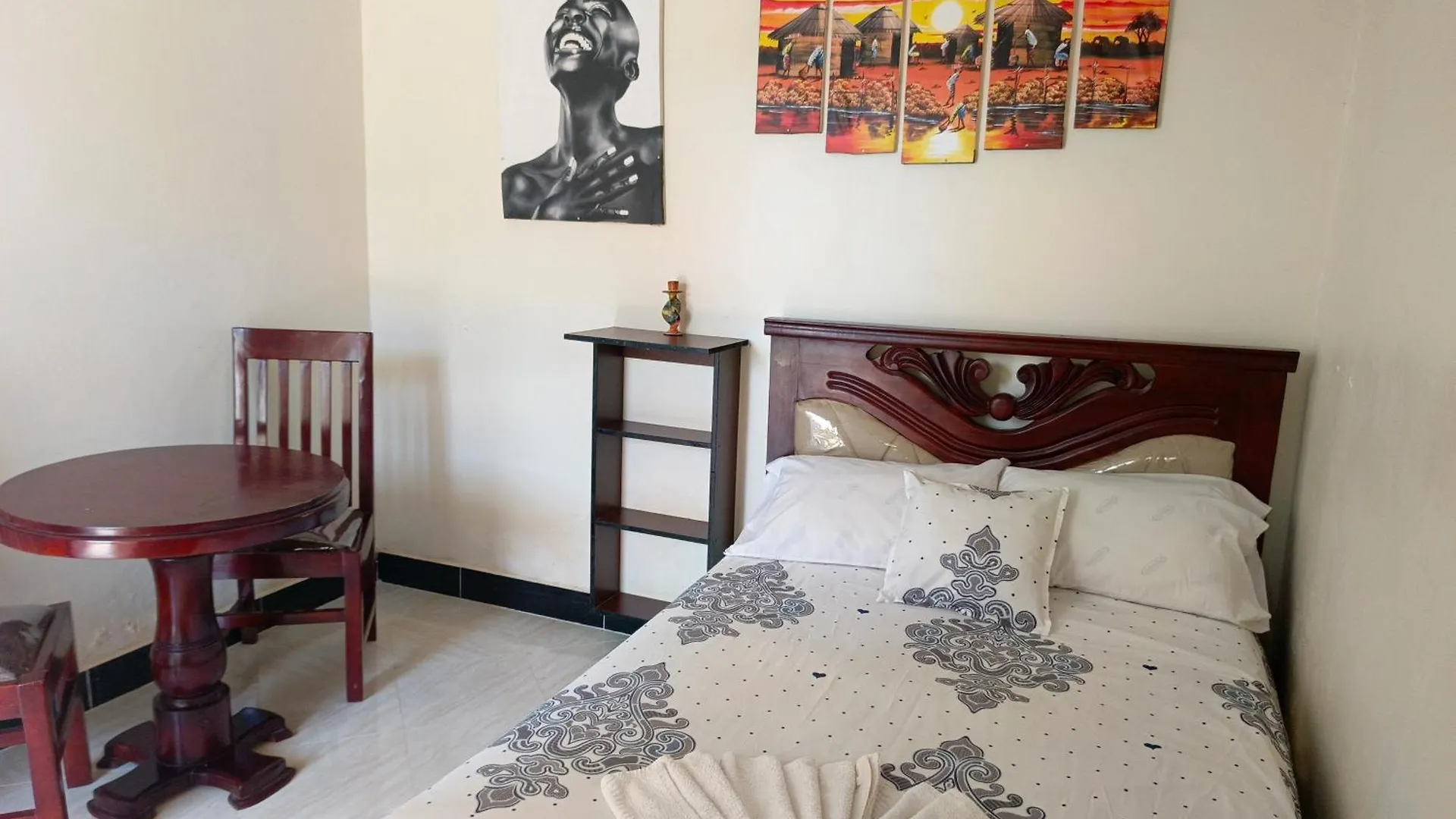 Da White Residence Makerere Kampala